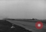 Standbild F-86 Sabre Korea, 1952, aus Sekunde 3 historischem Filmmaterial Videoclip 65675071938
