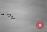 Standbild F-86 Sabre Korea, 1952, aus Sekunde 10 historischem Filmmaterial Videoclip 65675071938