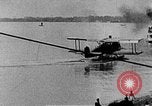 Standbild Douglas World Cruiser Kalkutta Indien, 1924, aus Sekunde 15 historischem Filmmaterial Videoclip 65675071961
