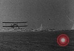 Immagine di Douglas World Cruiser Seattle Washington USA, 1924, secondo 36 filmato di repertorio 65675071972
