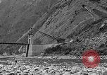 Standbild Mekong Bridge Birma, 1944, aus Sekunde 12 historischem Filmmaterial Videoclip 65675071995