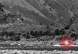 Standbild Mekong Bridge Birma, 1944, aus Sekunde 19 historischem Filmmaterial Videoclip 65675071995