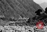 Standbild Mekong Bridge Birma, 1944, aus Sekunde 60 historischem Filmmaterial Videoclip 65675071995