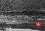 Standbild Mekong Bridge Birma, 1944, aus Sekunde 17 historischem Filmmaterial Videoclip 65675071999