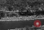 Standbild Mekong Bridge Birma, 1944, aus Sekunde 34 historischem Filmmaterial Videoclip 65675071999