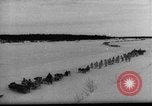 Standbild Russische Truppen im Schnee die Sowjetunion, 1943, aus Sekunde 13 historischem Filmmaterial Videoclip 65675072037