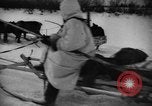Standbild Russische Truppen im Schnee die Sowjetunion, 1943, aus Sekunde 23 historischem Filmmaterial Videoclip 65675072037