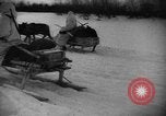 Standbild Russische Truppen im Schnee die Sowjetunion, 1943, aus Sekunde 24 historischem Filmmaterial Videoclip 65675072037