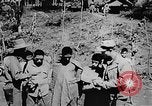 Standbild OSS Vernehmung des japanischen erfasst Birma, 1944, aus Sekunde 10 historischem Filmmaterial Videoclip 65675072043