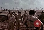 Standbild Admiral Chester Nimitz Kwajalein Insel Inseln Marshall, 1944, aus Sekunde 15 historischem Filmmaterial Videoclip 65675072047