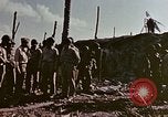 Standbild Admiral Chester Nimitz Kwajalein Insel Inseln Marshall, 1944, aus Sekunde 26 historischem Filmmaterial Videoclip 65675072047