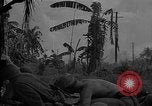 Standbild amerikanische Soldaten Guam, 1945, aus Sekunde 27 historischem Filmmaterial Videoclip 65675072057