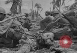 Standbild amerikanische Soldaten Guam, 1945, aus Sekunde 28 historischem Filmmaterial Videoclip 65675072057