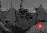 Standbild amerikanische Soldaten Guam, 1945, aus Sekunde 42 historischem Filmmaterial Videoclip 65675072057