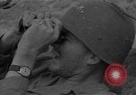 Standbild amerikanische Soldaten Guam, 1945, aus Sekunde 43 historischem Filmmaterial Videoclip 65675072057