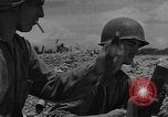 Standbild amerikanische Soldaten Guam, 1945, aus Sekunde 48 historischem Filmmaterial Videoclip 65675072057