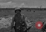 Standbild amerikanische Soldaten Guam, 1945, aus Sekunde 59 historischem Filmmaterial Videoclip 65675072057