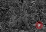 Standbild amerikanische Soldaten Guam, 1945, aus Sekunde 20 historischem Filmmaterial Videoclip 65675072059