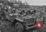 Standbild amerikanische Soldaten Guam, 1945, aus Sekunde 25 historischem Filmmaterial Videoclip 65675072059