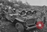 Standbild amerikanische Soldaten Guam, 1945, aus Sekunde 26 historischem Filmmaterial Videoclip 65675072059