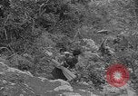 Standbild amerikanische Soldaten Guam, 1945, aus Sekunde 32 historischem Filmmaterial Videoclip 65675072059