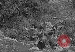 Standbild amerikanische Soldaten Guam, 1945, aus Sekunde 34 historischem Filmmaterial Videoclip 65675072059