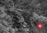 Standbild amerikanische Soldaten Guam, 1945, aus Sekunde 35 historischem Filmmaterial Videoclip 65675072059