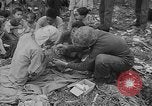Standbild amerikanische Soldaten Guam, 1945, aus Sekunde 59 historischem Filmmaterial Videoclip 65675072059