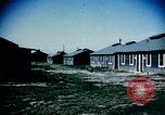 Image Réinstallation et centre de détention Seconde Guerre Mondiale logement Crystal City Texas USA, 1943, de la seconde 44 séquences d'archives historiques vidéo 65675072064