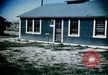 Image Réinstallation et centre de détention Seconde Guerre Mondiale logement Crystal City Texas USA, 1943, de la seconde 50 séquences d'archives historiques vidéo 65675072064