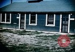 Image Réinstallation et centre de détention Seconde Guerre Mondiale logement Crystal City Texas USA, 1943, de la seconde 51 séquences d'archives historiques vidéo 65675072064