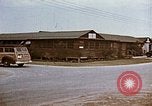 Image Réinstallation et centre de détention Seconde Guerre Mondiale logement Crystal City Texas USA, 1943, de la seconde 62 séquences d'archives historiques vidéo 65675072064