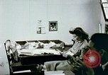 Standbild uns alien Haftanstalt Mail Handling Crystal City Texas USA, 1943, aus Sekunde 30 historischem Filmmaterial Videoclip 65675072065