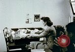 Standbild uns alien Haftanstalt Mail Handling Crystal City Texas USA, 1943, aus Sekunde 32 historischem Filmmaterial Videoclip 65675072065