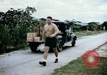 Standbild alien Haftanstalt essen Lieferung Crystal City Texas USA, 1943, aus Sekunde 3 historischem Filmmaterial Videoclip 65675072066