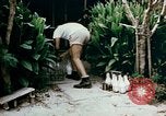 Standbild alien Haftanstalt essen Lieferung Crystal City Texas USA, 1943, aus Sekunde 21 historischem Filmmaterial Videoclip 65675072066