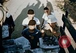 Standbild alien Haftanstalt essen Lieferung Crystal City Texas USA, 1943, aus Sekunde 36 historischem Filmmaterial Videoclip 65675072066