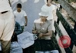 Standbild alien Haftanstalt essen Lieferung Crystal City Texas USA, 1943, aus Sekunde 43 historischem Filmmaterial Videoclip 65675072066