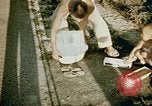 Standbild alien Haftanstalt essen Lieferung Crystal City Texas USA, 1943, aus Sekunde 54 historischem Filmmaterial Videoclip 65675072066