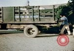 Standbild alien Haftanstalt essen Lieferung Crystal City Texas USA, 1943, aus Sekunde 59 historischem Filmmaterial Videoclip 65675072066