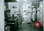 Immagine di Alien internamento centro facility da pranzo Crystal City Texas USA, 1943, secondo 18 filmato di repertorio 65675072068
