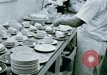 Immagine di Alien internamento centro facility da pranzo Crystal City Texas USA, 1943, secondo 23 filmato di repertorio 65675072068