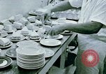 Immagine di Alien internamento centro facility da pranzo Crystal City Texas USA, 1943, secondo 25 filmato di repertorio 65675072068