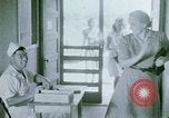 Immagine di Alien internamento centro facility da pranzo Crystal City Texas USA, 1943, secondo 32 filmato di repertorio 65675072068