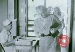 Immagine di Alien internamento centro facility da pranzo Crystal City Texas USA, 1943, secondo 33 filmato di repertorio 65675072068