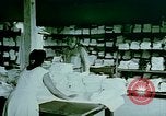 Standbild Alien Internierung nähen Projekte Crystal City Texas USA, 1943, aus Sekunde 14 historischem Filmmaterial Videoclip 65675072071