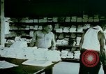 Standbild Alien Internierung nähen Projekte Crystal City Texas USA, 1943, aus Sekunde 16 historischem Filmmaterial Videoclip 65675072071