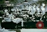 Standbild Alien Internierung nähen Projekte Crystal City Texas USA, 1943, aus Sekunde 31 historischem Filmmaterial Videoclip 65675072071