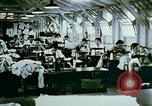 Standbild Alien Internierung nähen Projekte Crystal City Texas USA, 1943, aus Sekunde 33 historischem Filmmaterial Videoclip 65675072071