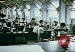 Standbild Alien Internierung nähen Projekte Crystal City Texas USA, 1943, aus Sekunde 36 historischem Filmmaterial Videoclip 65675072071